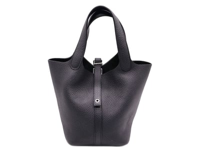 Designer Vault (A987) - Lot 6664