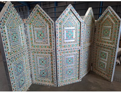 2x Decorative Multi-Panel Partitions

Approximat...