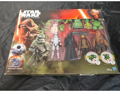 **UNRESERVED** COOKIE'S LIFETIME COLLECTION OF ... - Lot 706