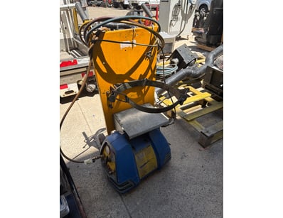 UNRESERVED Heavy Vehicle Mechanic Business Closu... - Lot 21