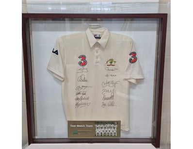 Prestigious Memorabilia (A981) - Lot 1000