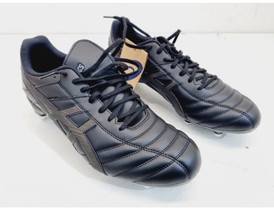 Major Brand Apparel & Footwear Liquidation Even... - Lot 114