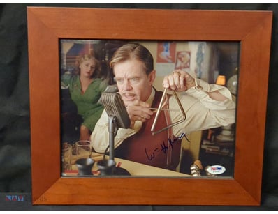 AUTOGRAPHED PHOTOGRAPH OF WILLIAM H. MACY.

Item S...