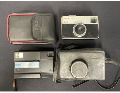 VINTAGE KODAK INSTANT CAMERA COLLECTION - FOUR PIE...