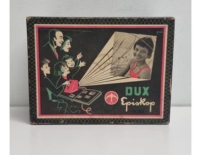 Antique & Vintage Showcase (A979) - Lot 2301