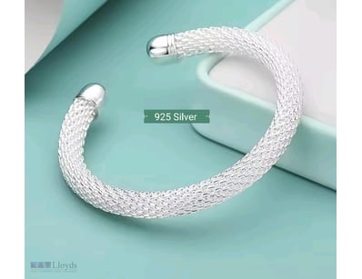 925 SILVER MESH CUFF BANGLE        

Condition: Go...