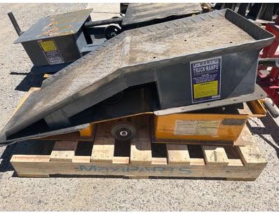 UNRESERVED Heavy Vehicle Mechanic Business Closu... - Lot 15