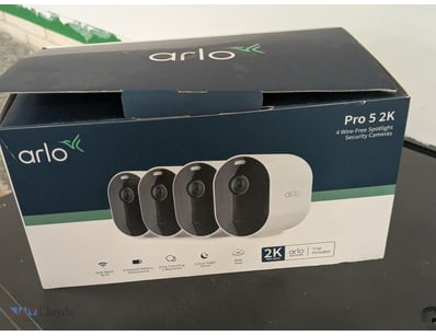 Arlo Pro 5 2K wire-free spotlight security camera ...