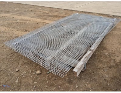 Metal Mesh 

Note: Each Varies in size 

Approx Di...