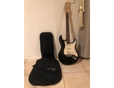 Gadgets, Music & Pastimes (A999) - Lot 927