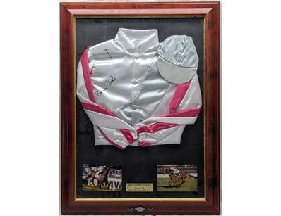 Prestigious Memorabilia (A993) - Lot 55
