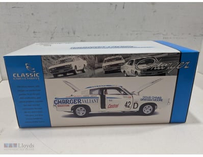 1:64 SCALE MODEL OF A 1971 CHRYSLER VH VALIANT CHA...