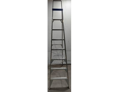 IT Equipment, Designer Furniture & More (ON12009) - Lot 132