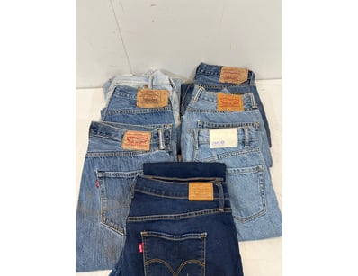 Entire Vintage Clothing Store Liquidation (ON11821) - Lot 40