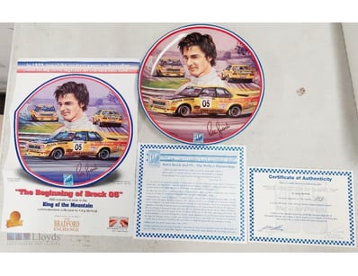 COLLECTIBLE PLATE SET COMMEMORATING AUSTRALIAN MOT...