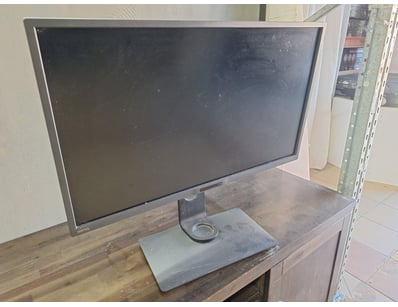 BenQ LCD Monitor 

Dimensions H:65cm W:74cm D:22...