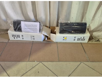 Pair of Aaron loud speakers CC-15.

SOLD AS LOT.
...