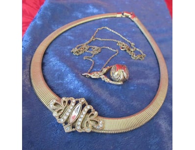 Vintage Estate Jewellery & Collectables (A986) - Lot 63