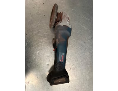 Dream Racing Team Workshop Closure (VICA1000) - Lot 45