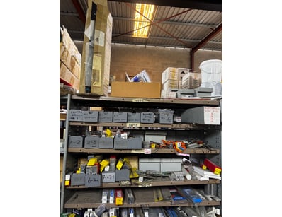 Distribution Business Equipment Liquidation (ON... - Lot 422
