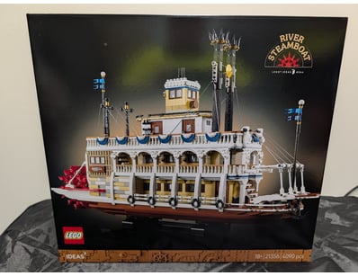 **UNRESERVED** LIFETIME COLLECTION OF LEGO PART... - Lot 779