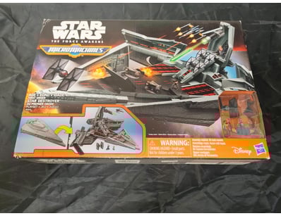 **UNRESERVED** COOKIE'S LIFETIME COLLECTION OF ... - Lot 709