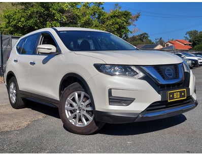 Passenger, Luxury & Commercial Vehicles Auction - Lot 300