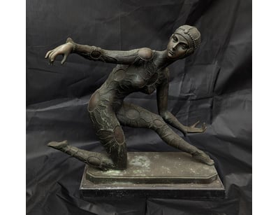 Masterworks & Modern Art (A983) - Lot 750