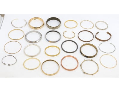 UNRESERVED Airport - Lost Property (A980) - Lot 602