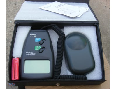 digital lux light meter