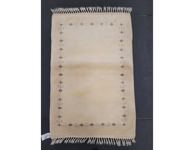 TURKISH WOOL RUG WITH GEOMETRIC DIAMOND MOTIF AND ...