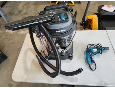 Assorted lot of home and hardware tools, including...
