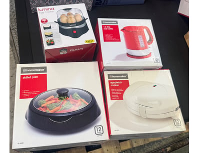 4 x kitchen appliances by Homemaker and Lumina bra...