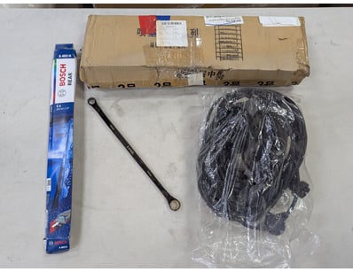 Unclaimed Freight (GCA1002) - Lot 2875