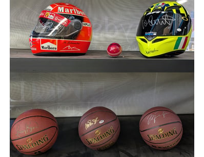 COLLECTION OF LEGENDARY SIGNED SPORTS MEMORIBILIA...