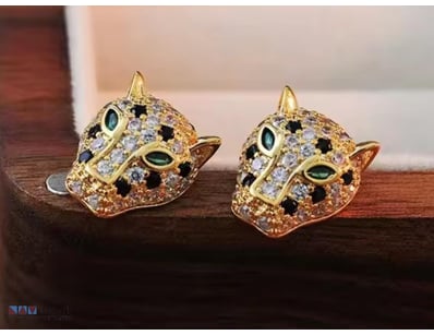 GOLD COLOR STAINLESS STEEL LION HEAD STUD EARRINGS...