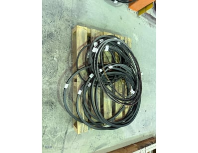 Unused Substantial lot of industrial V-belts and d...