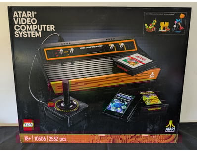 **UNRESERVED** LIFETIME COLLECTION OF LEGO PART... - Lot 695