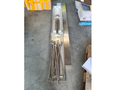 Stainless Steel Bench
Note: Not assembled, Compone...