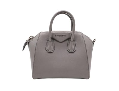 Designer Vault (A1004) - Lot 1048