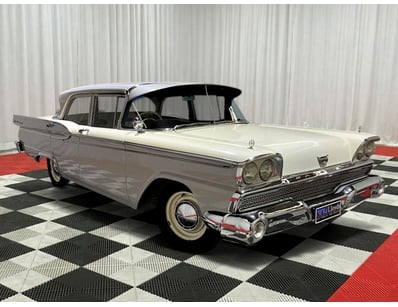 <b>1960 Ford Fairlane 500 Sedan - Cream - 56,977 M...