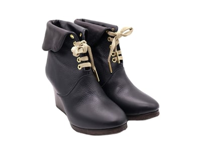 Designer Vault (A1004) - Lot 1034