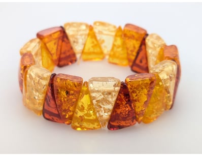 AMBER BRACELET


583010+202


