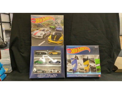 2X HOT WHEELS 6 CAR BOXED SETS

Item Size: Heigh...