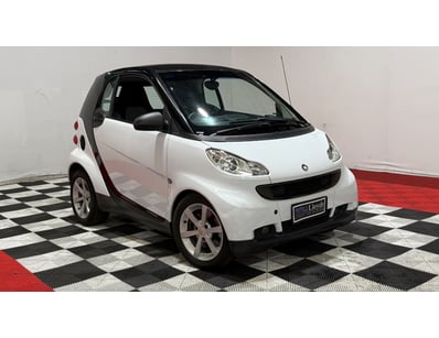 <b>2009 Smart Fortwo 100 Pulse - White - 148,571km...