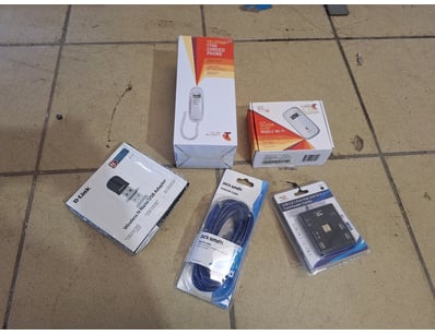 Assorted Electronic Lot

