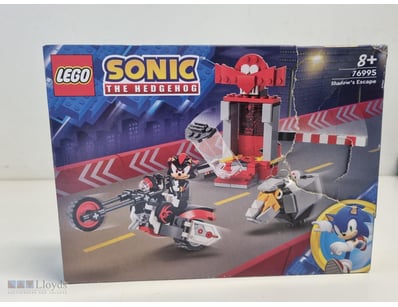 LEGO SONIC THE HEDGEHOG SHADOW'S ESCAPE SET 76995
...
