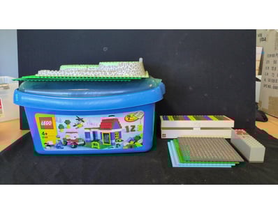 Antiques, Vintage & Interior Treasures  (A1005) - Lot 747