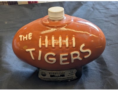 Mancave & Memorabilia (A1005) - Lot 1347