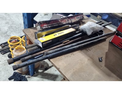 MOSTLY UNRESERVED 4x4 WORKSHOP BUSINESS CLOSURE... - Lot 212